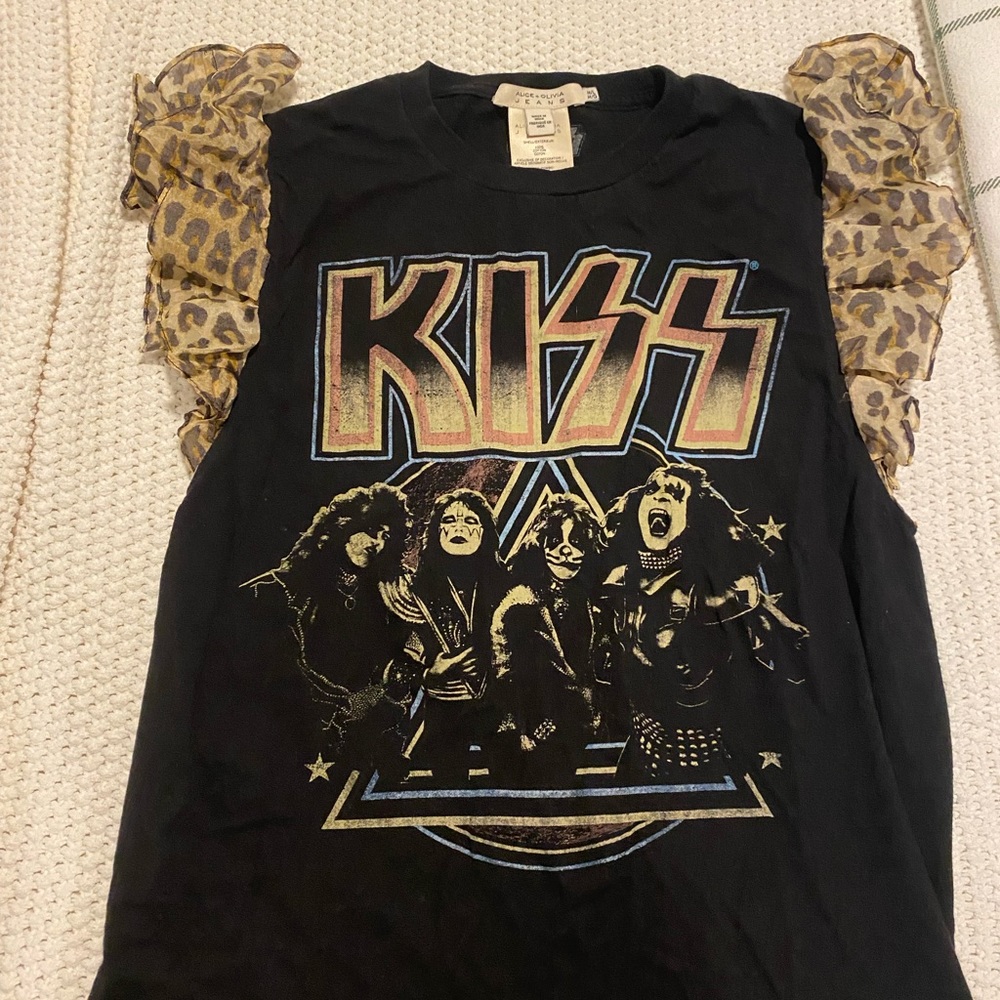 alice and olivia kiss band tshirt